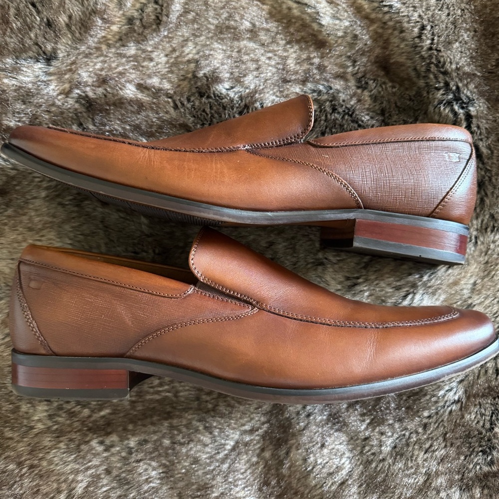 Florsheim Men's Brown Leather Dress Shoe Loafers - Picture 2 of 7